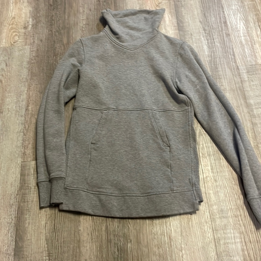 Lulu sweatshirt
